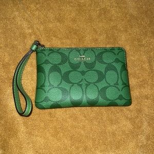 NWT COACH Wristlet